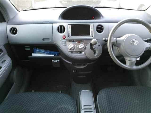 TOYOTA SIENTA 2008