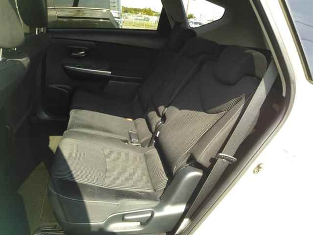 TOYOTA PRIUS ALPHA 2015