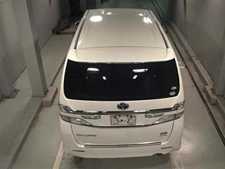 TOYOTA VELLFIRE 2012