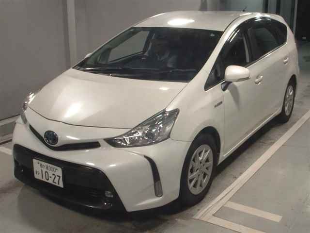 TOYOTA PRIUS ALPHA 2018