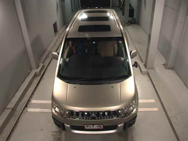 MITSUBISHI DELICA D5 2008