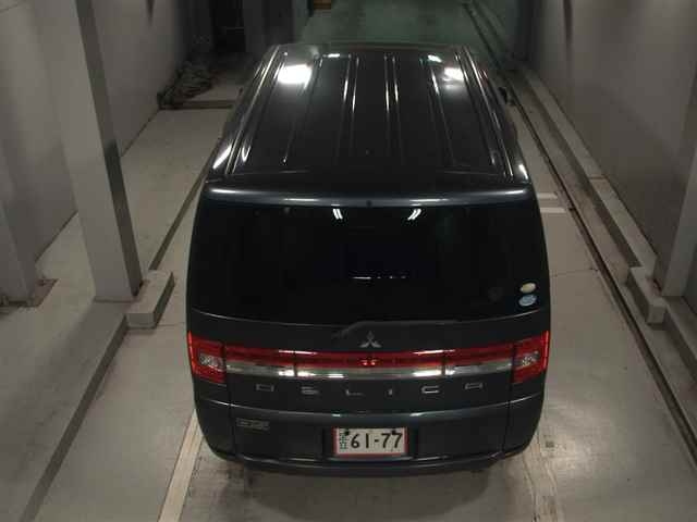 MITSUBISHI DELICA D5 2009