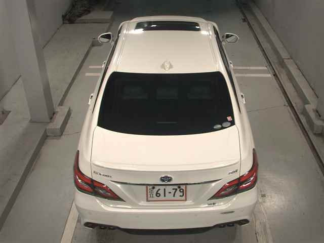 TOYOTA CROWN 2018