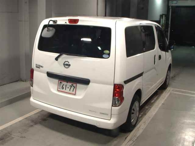 NISSAN NV200 2018