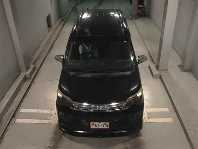 TOYOTA SPADE 2014