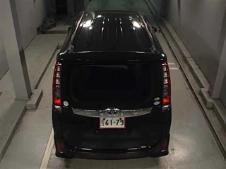 TOYOTA NOAH 2015
