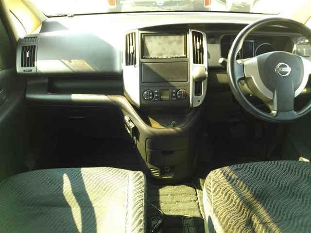 NISSAN SERENA 2008