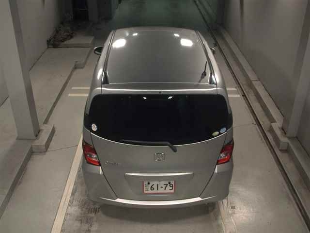 HONDA FREED 2010