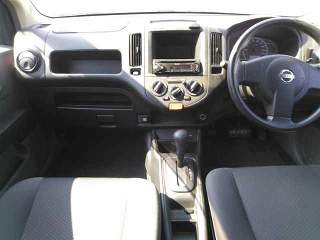 NISSAN AD 2020