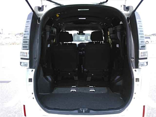 TOYOTA VOXY 2017