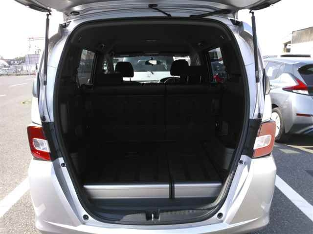 HONDA FREED 2010