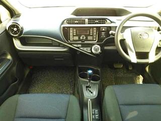 TOYOTA AQUA 2016