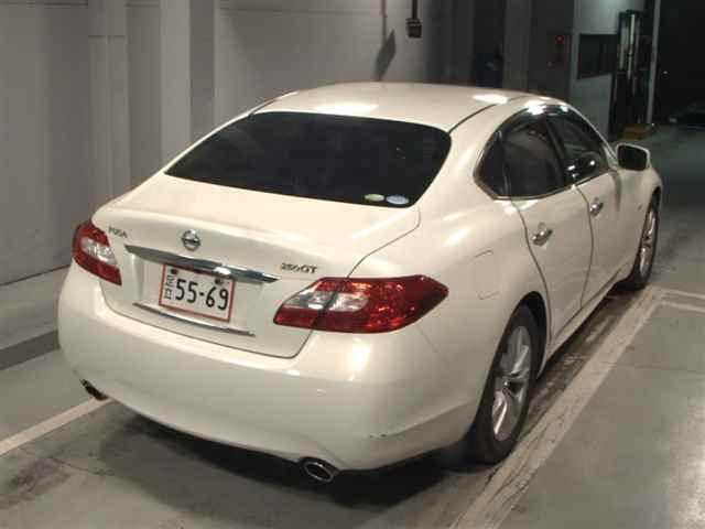 NISSAN FUGA 2010