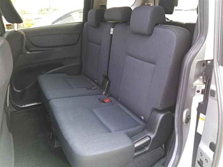 TOYOTA SIENTA 2016