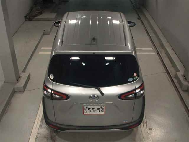TOYOTA SIENTA 2016