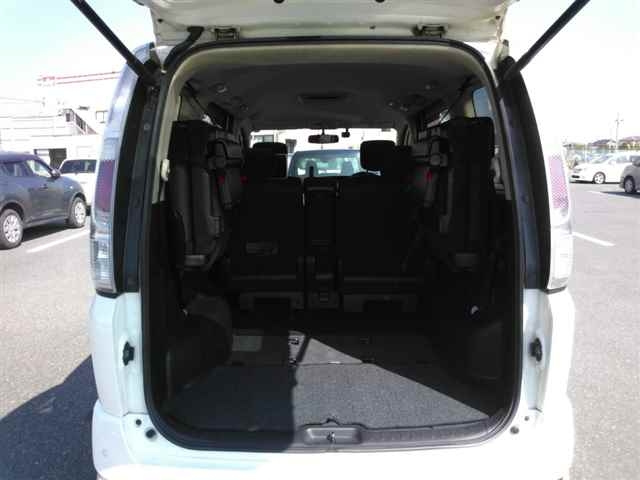 NISSAN SERENA 2008