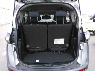 TOYOTA SIENTA 2016
