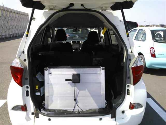 TOYOTA RACTIS 2012
