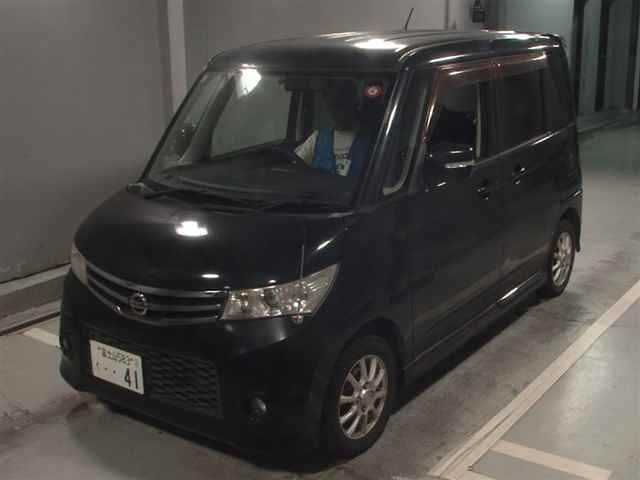 NISSAN ROOX 2010