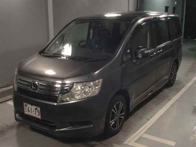 HONDA STEP WAGON 2011