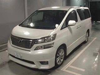TOYOTA VELLFIRE 2010