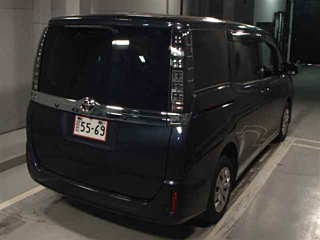 TOYOTA VOXY 2016