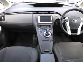 TOYOTA PRIUS 2011
