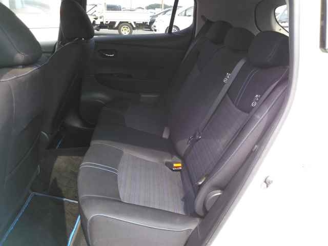 NISSAN LEAF 2020