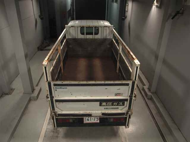 MITSUBISHI CANTER 2013