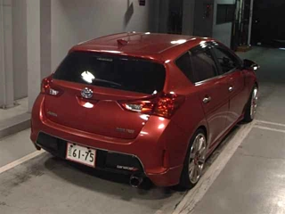 TOYOTA AURIS 2012