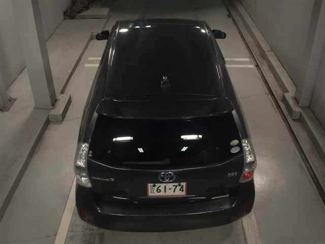 TOYOTA PRIUS ALPHA 2012