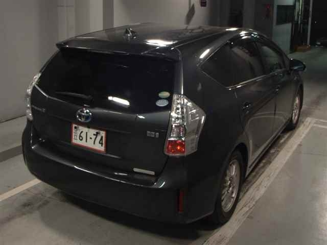 TOYOTA PRIUS ALPHA 2012