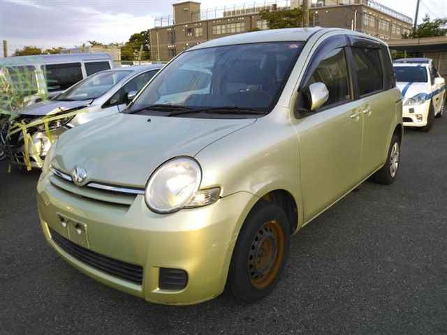TOYOTA SIENTA 2010
