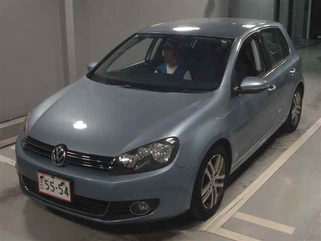 VOLKSWAGEN GOLF 2010