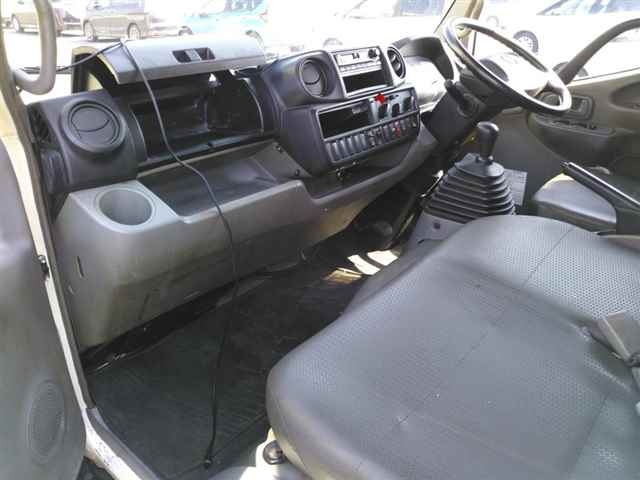 HINO DUTRO 2012