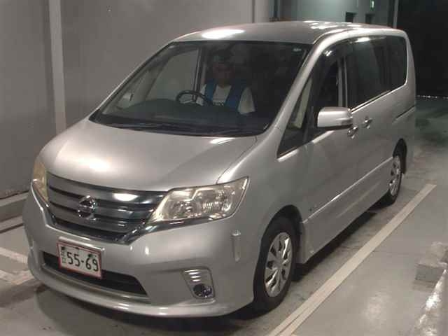 NISSAN SERENA 2013