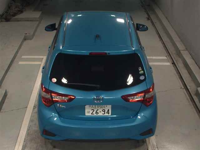 TOYOTA VITZ 2017
