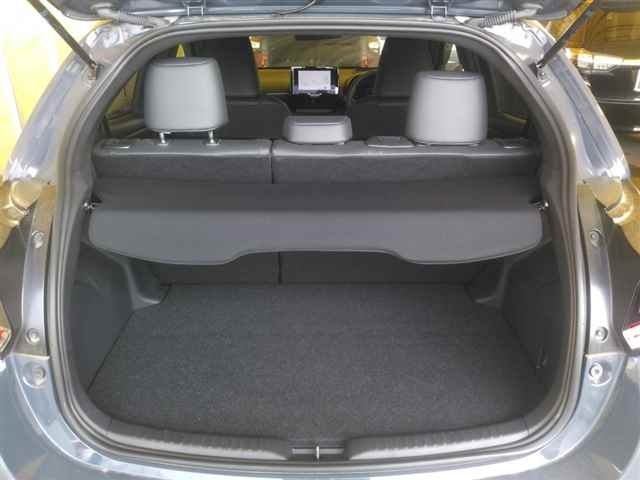TOYOTA YARIS 2024