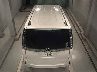 TOYOTA VOXY 2017