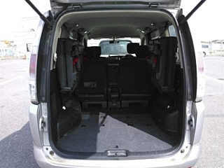 NISSAN SERENA 2010