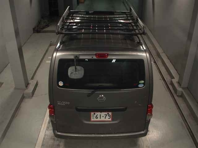 NISSAN NV200 2013