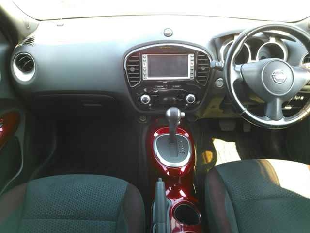 NISSAN JUKE 2010