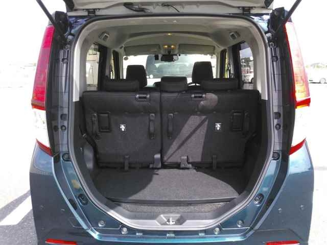 TOYOTA ROOMY 2019