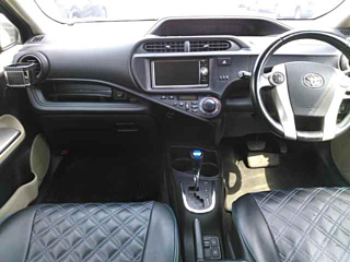 TOYOTA AQUA 2012