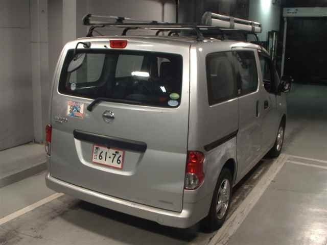 NISSAN NV200 2015
