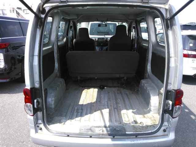 NISSAN NV200 2015