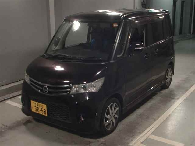 NISSAN ROOX 2013