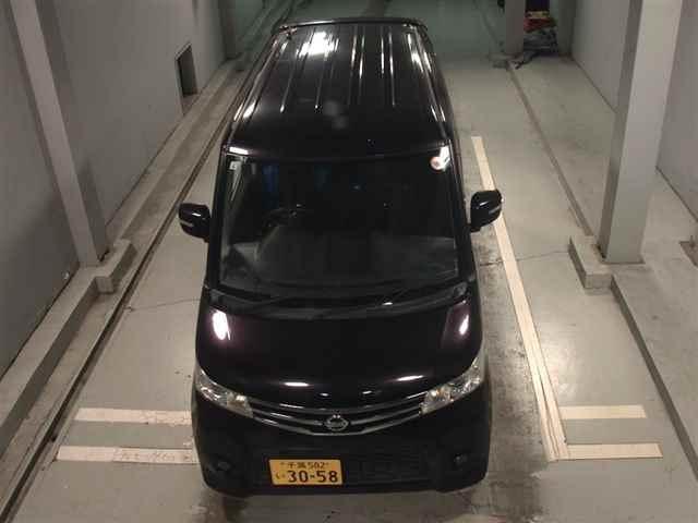 NISSAN ROOX 2013