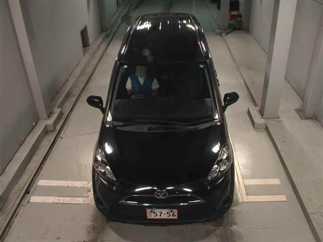 TOYOTA SIENTA 2016