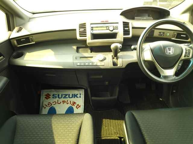 HONDA FREED 2012